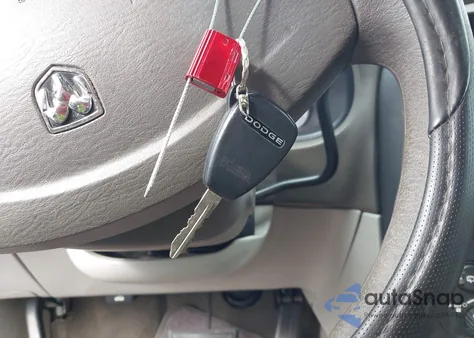 2016 Chrysler Town & Country Touring из США, поврежденный, VIN 2C4RC1BG1GR300113